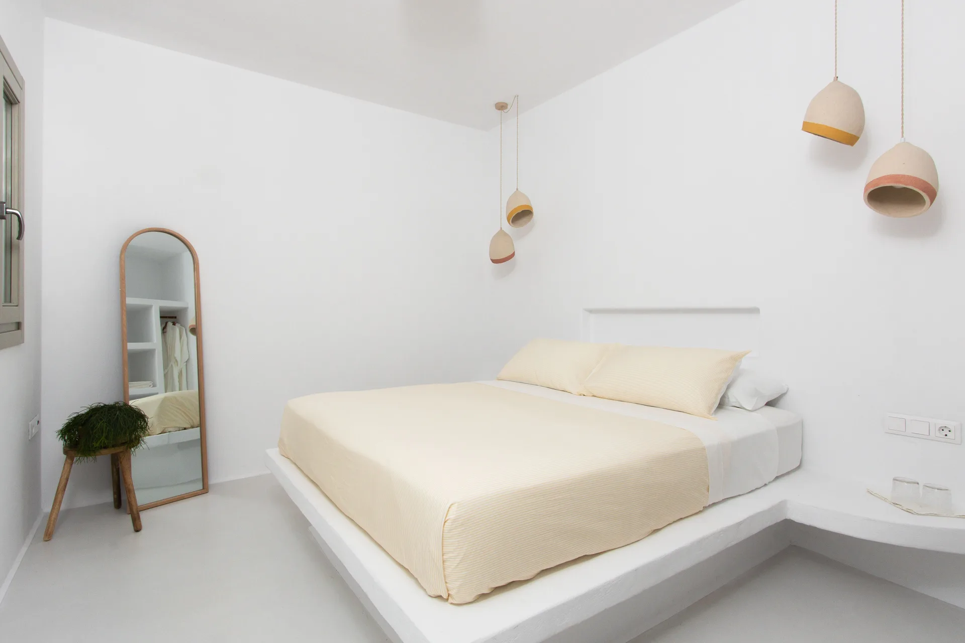 Ili, Naxos — interior — 6