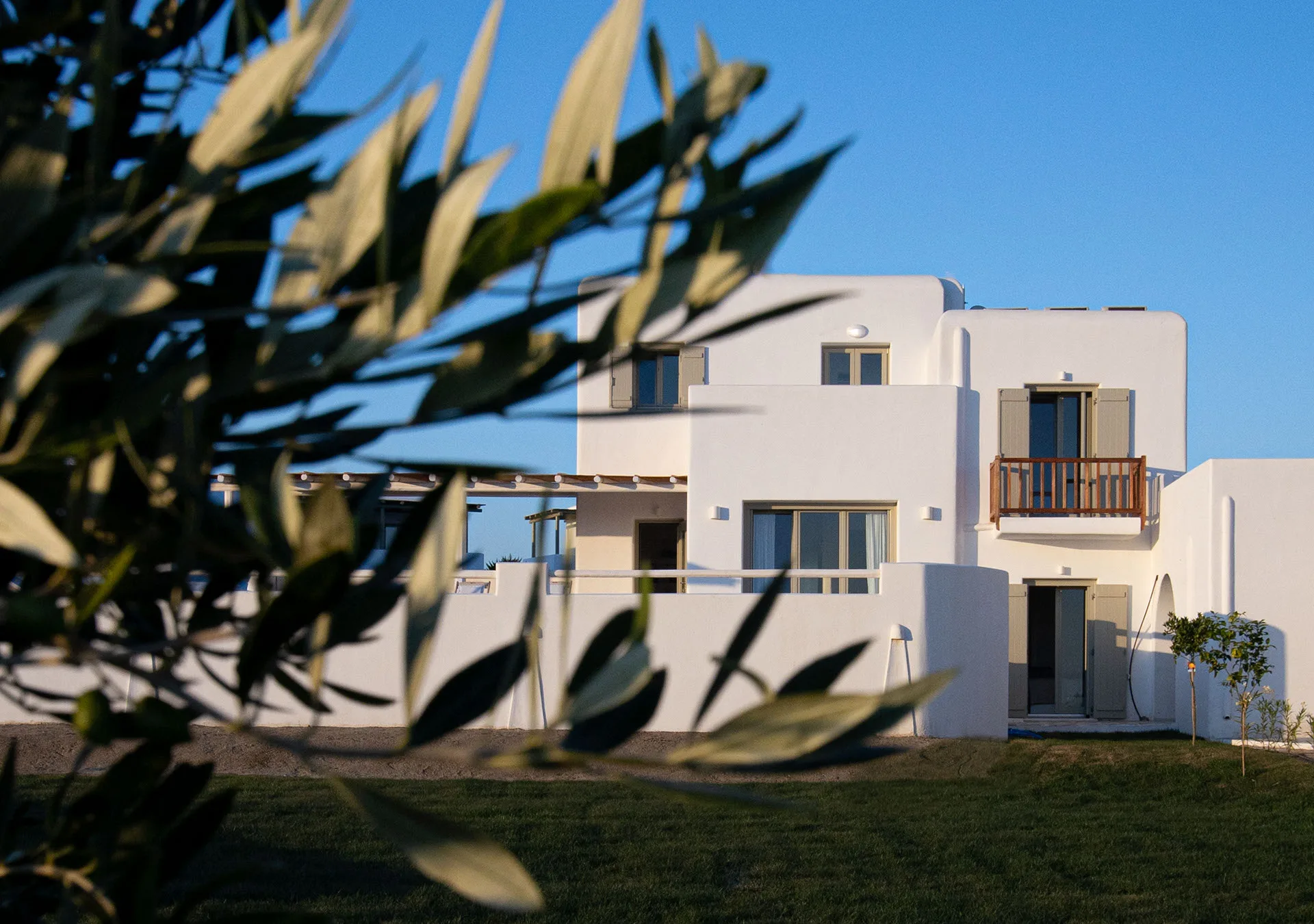 Ili, Naxos — outdoors — 12