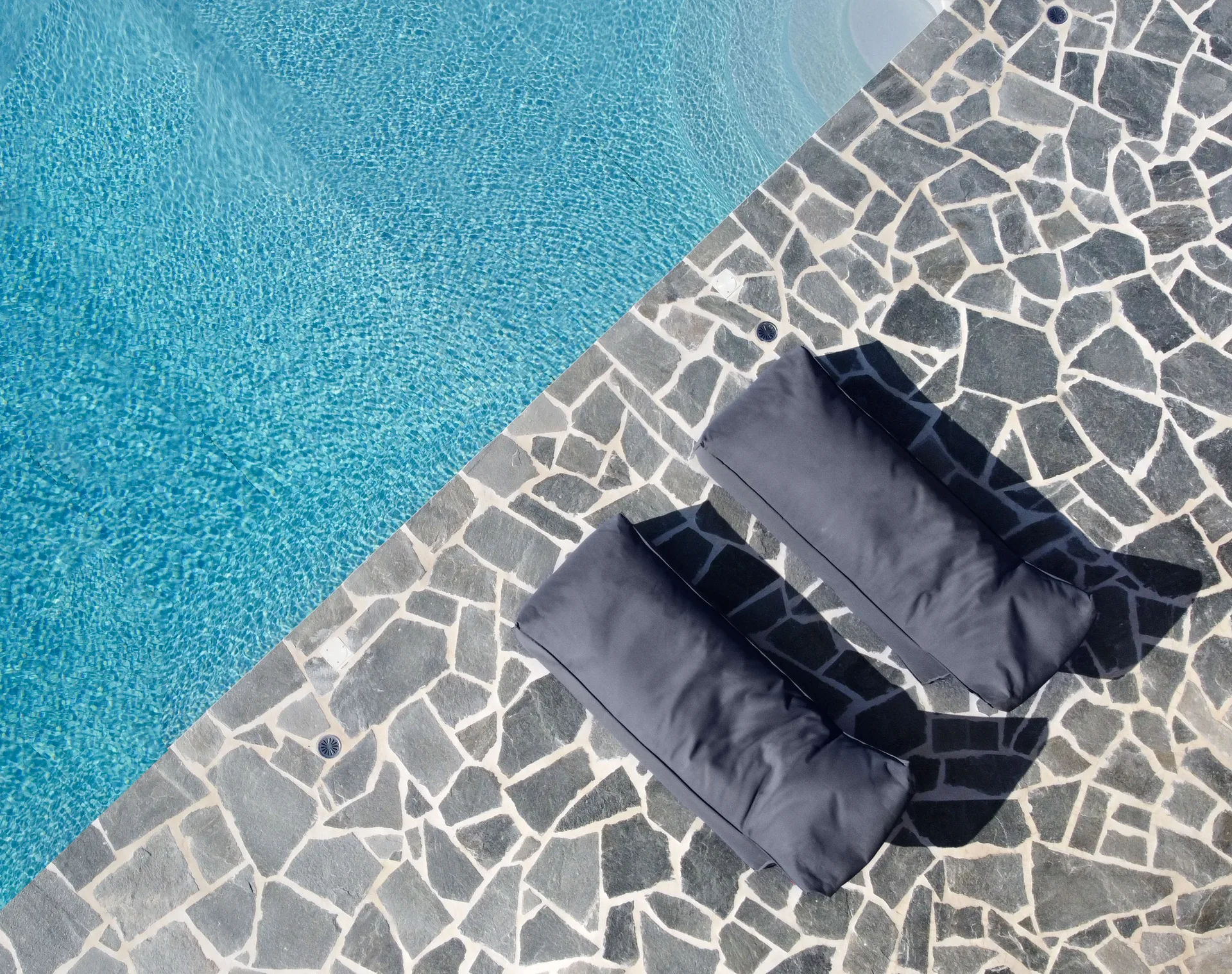 Ili, Naxos — outdoors — 23