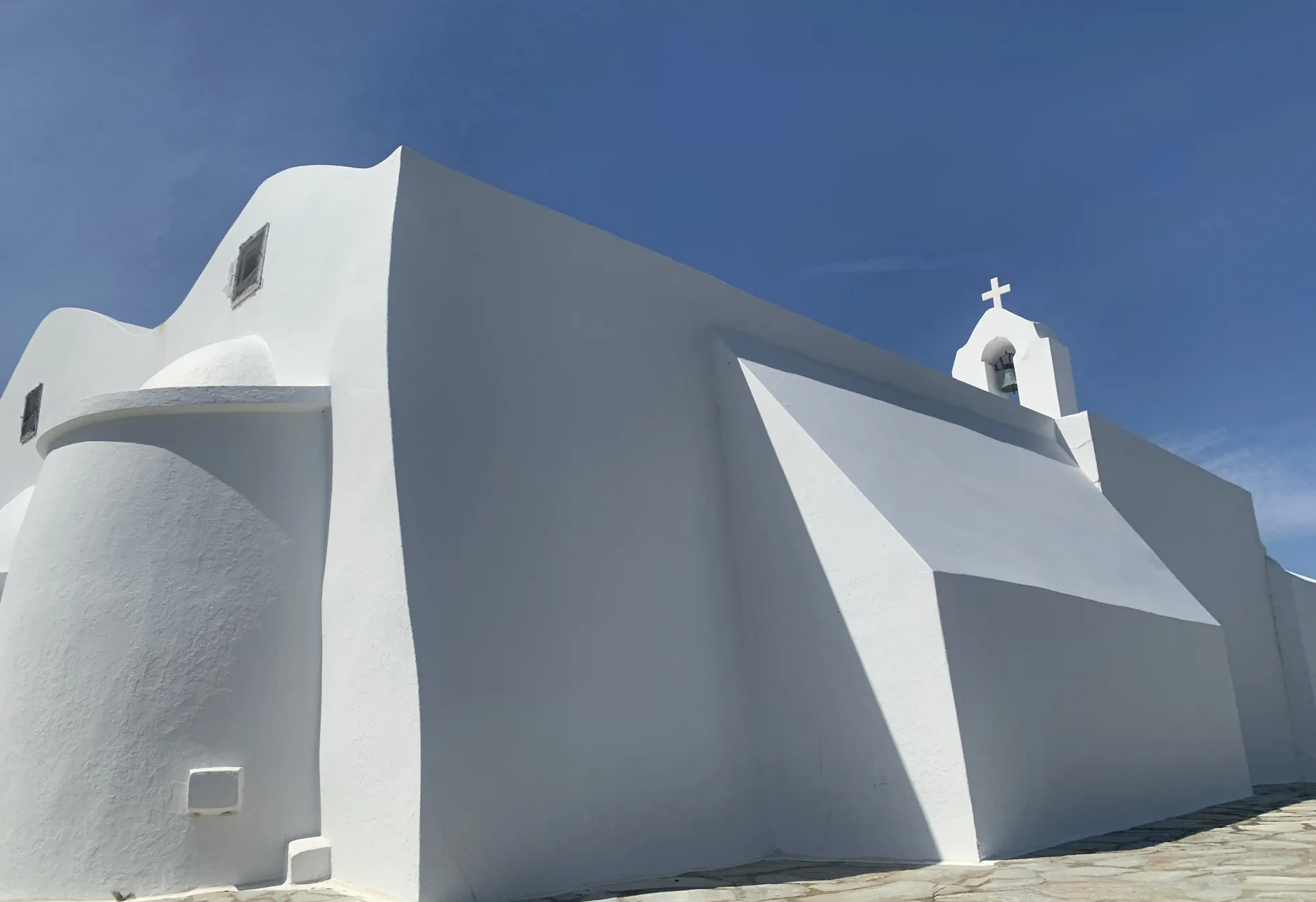 White chapels — Naxos